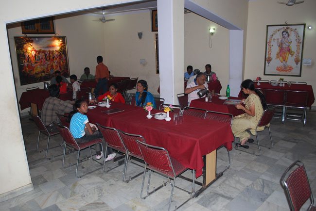 Muskan Hotel Mathura Restaurant